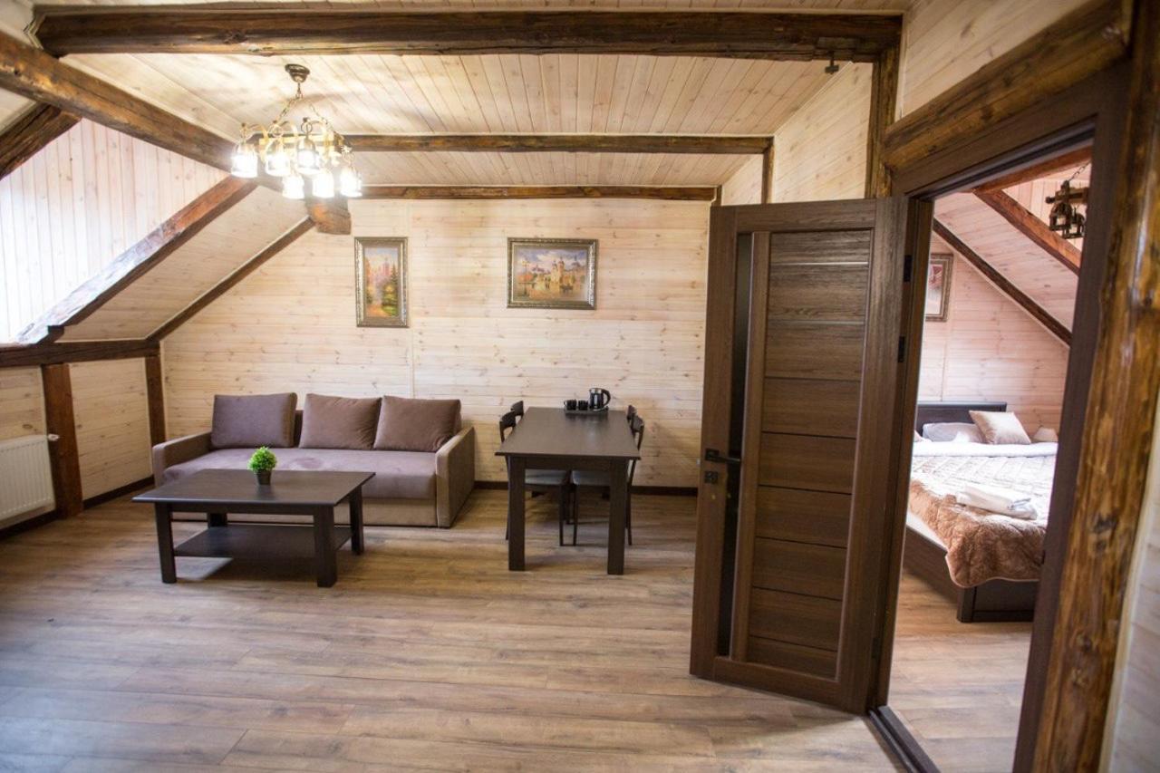 Готель Бережани Ngoại thất bức ảnh